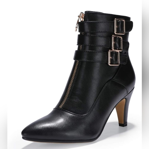 Chic Black Heeled Boots with Buckle Detail - Picture 8 of 9